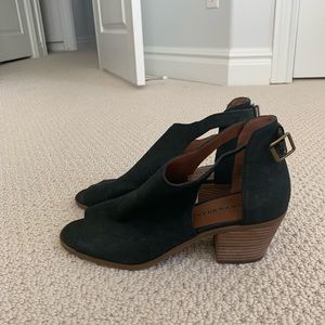 Lucky Open Toed Shoes